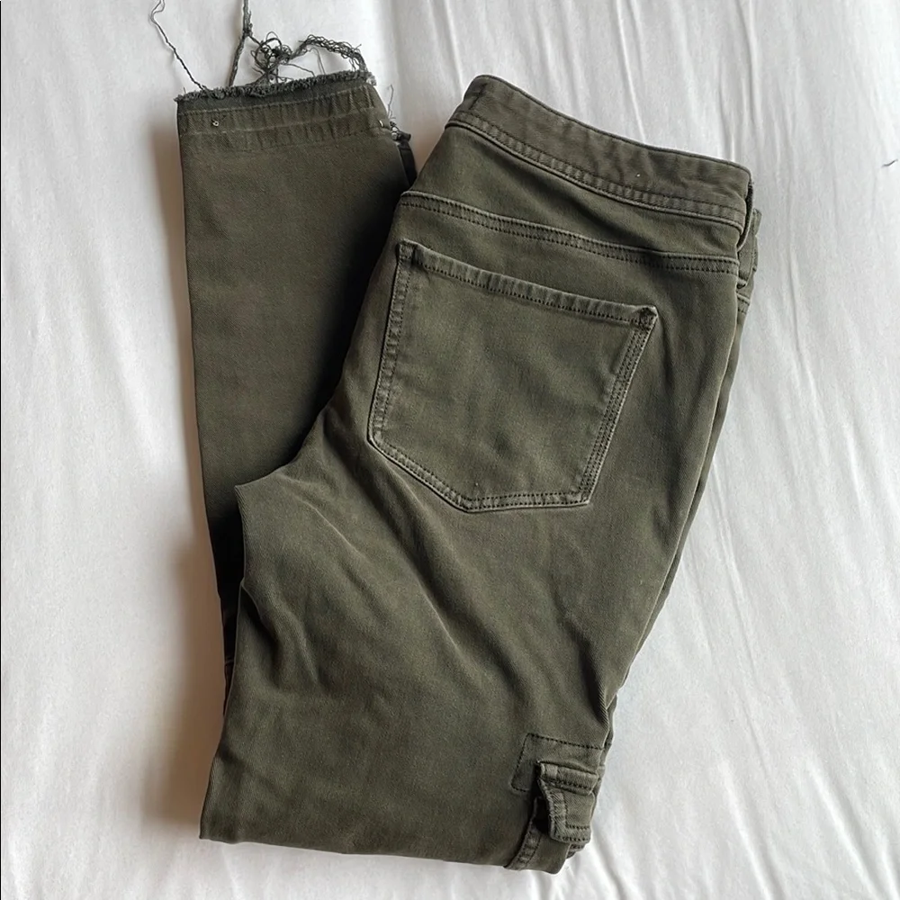 Free People Olive Green Cargo Pants - Picture 5 of 6